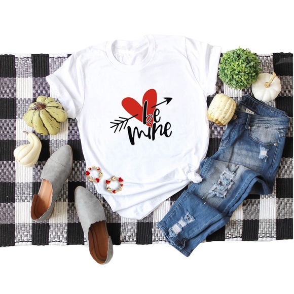 Cute Heart Hoop Earrings in Gold and Red - Picture 7 of 9